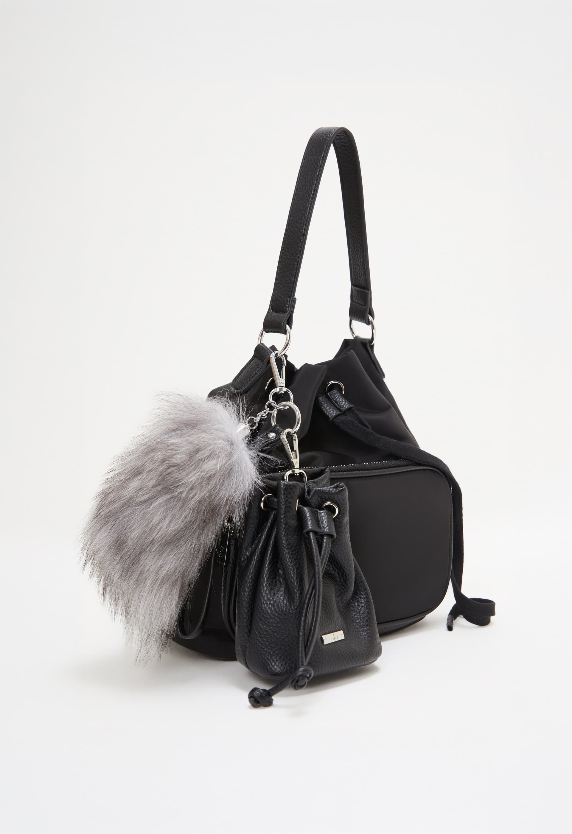 Bolso con llavero removible y mini bolso